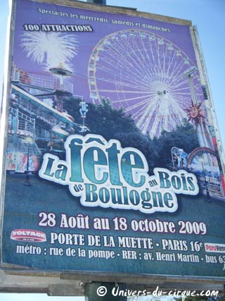 Paris: les roulottes anciennes de la Foire du Bois de Boulogne