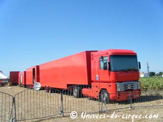 La tradition se perpétue au cirque Zavatta de la famille Landri