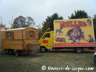 Derniers jours de la Fête au Bois de Boulogne et du cirque Muller à Paris
