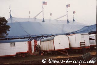 Trentième anniversaire de la première tournée en France de l'American Circus Togni (01)