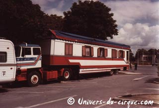 Trentième anniversaire de la première tournée en France de l'American Circus Togni (04)