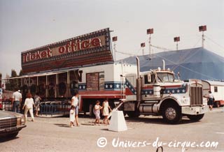 Trentième anniversaire de la première tournée en France de l'American Circus Togni (05)
