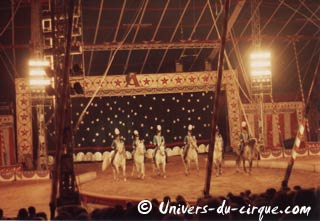 Trentième anniversaire de la première tournée en France de l'American Circus Togni (07)