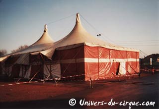 Trentième anniversaire de la première tournée en France de l'American Circus Togni (11)