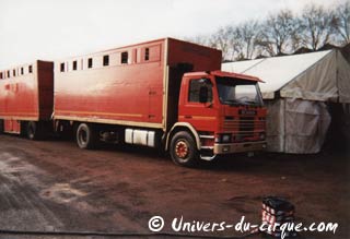 Trentième anniversaire de la première tournée en France de l'American Circus Togni (11)