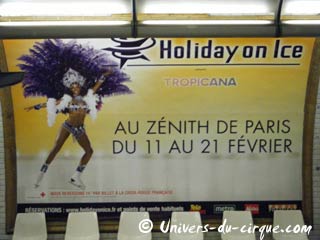 Paris: les spectacles sur glace s'affichent dans le métro