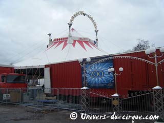 Paris: le cirque Arlette Gruss est arrivé sur la Pelouse de Reuilly