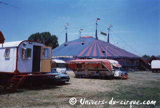 les cirques d'Allemagne de l'Est (08): le Zirkus Busch-Berolina (suite)