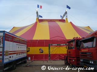 Hauts de Seine: les représentations du cirque Jean Richard ont débuté à Nanterre
