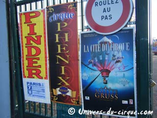 Paris: les cirques au grand complet sur la Pelouse de Reuilly pour les Galas de Nol 2009