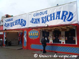 Hauts de Seine: le séjour du cirque Jean Richard à Nanterre se poursuit jusqu'au 13 décembre prochain