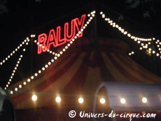 Espagne: le Circo Raluy à Barcelone du 11 décembre 2009 au 10 janvier 2010