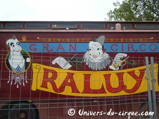 Espagne: le Circo Raluy à Barcelone du 11 décembre 2009 au 10 janvier 2010
