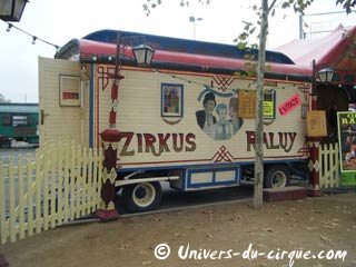 Espagne: le Circo Raluy à Barcelone du 11 décembre 2009 au 10 janvier 2010