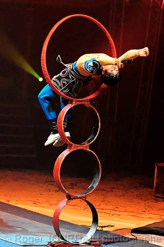 Roger Jourdain vous emmène sur la piste du cirque Amar