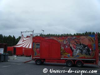 Val d'Oise: le cirque Maximum sur la base de loisirs de Cergy-Pontoise du 15 au 27 décembre 2009