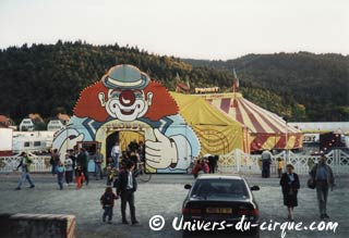 Les cirques d'Allemagne de l'Est (21): l'autre cirque Probst