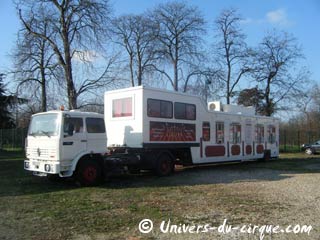 Paris: le cirque Arlette Gruss a quitté la Pelouse de Reuilly