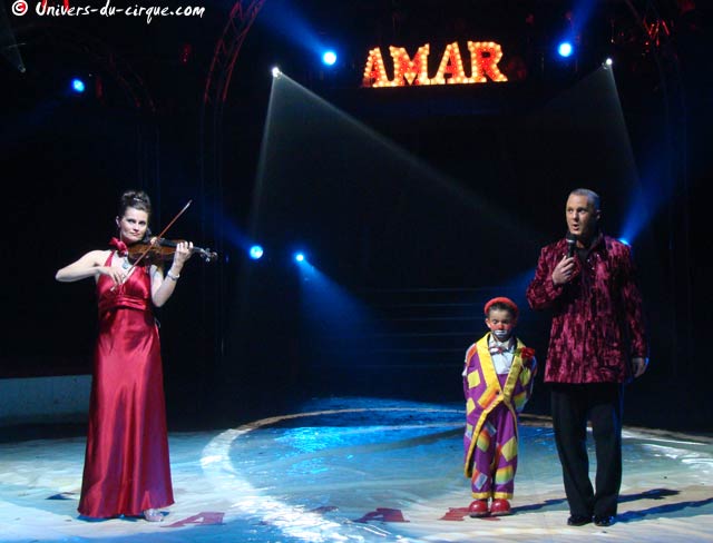 Amar: un best of de portaits d'artistes de la tournée 2009 qui s'achève (1)