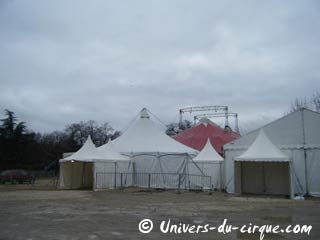 Derniers jours de l'édition 2009 du cirque de Nol Christiane Bouglione à Paris
