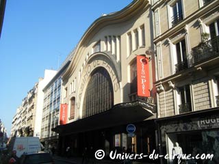Les sept doigts de la main sont arrivés au Casino de Paris