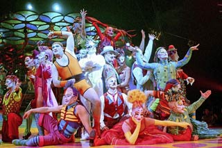 Le Cirque du Soleil joue 