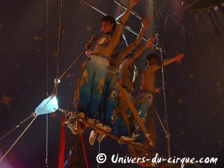 Amar: un best of de portaits d'artistes de la tournée 2009 qui s'achève (2)