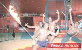 Cirque Roger Lanzac en Martinique: 