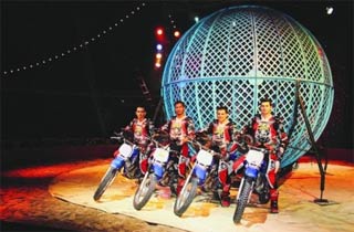 Evreux: un festival international avec le cirque Medrano