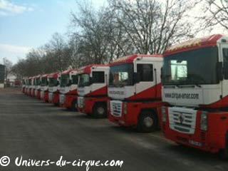 Les tracteurs Renault Magnum nouvelles génération du cirque Amar en images