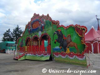 Ardèche: le cirque de Venise à Aubenas jusqu'au 10 mars 2010