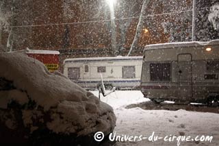 Le cirque Claudio Zavatta en pleine tempête de neige à Tarascon