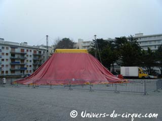 Loire-Atlantique: l'école du cirque Micheletty présente à la Baule jusqu'au 31 mai 2010