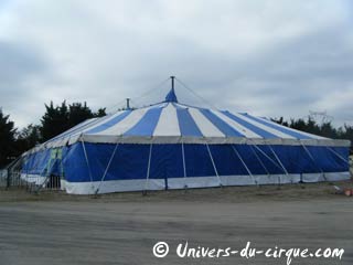 Loire-Atlantique: l'école du cirque Micheletty de Saint Nazaire en images