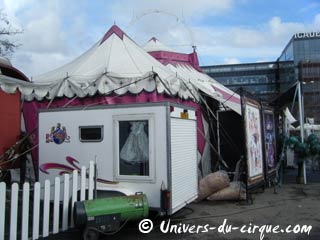 Paris: le cirque Diana Moreno-Bormann fidèle au poste