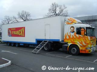 Le cirque Francky en tournée en région parisienne