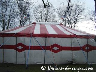 Essonne: le Rudi Llata Circus est arrivé à Savigny-sur-Orge