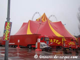 Le nouveau chapiteau du cirque Zavatta fils