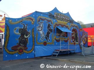Les belles installations du cirque Joy Dassonneville