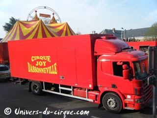 Les belles installations du cirque Joy Dassonneville