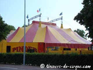 Bourgogne: le cirque Pinder à Chalon sur Saône en images