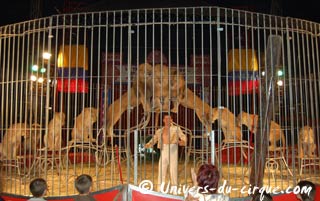 Le cirque Claudio Zavatta à Villeneuve-sur-Lot du 04 au 06 juin 2010