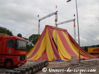 Bourgogne: le démontage du cirque Pinder à Dijon ce dimanche 06 juin 2010