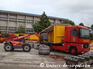Bourgogne: le démontage du cirque Pinder à Dijon ce dimanche 06 juin 2010