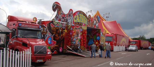Le cirque Zavatta fils à Chalon sur Saone jusqu'au dimanche 20 juin 2010