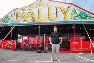 Ile de la Réunion: le cirque Raluy nous emmène en voyage