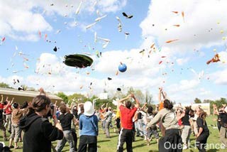 Nantes: balles et massues s'envolent dans le Sud-Loire