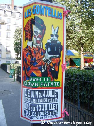 Le cirque Gontellis est arrivé dans le square Garibaldi à Paris