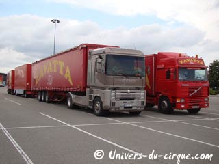Retour en images sur l'arrivée et le montage du cirque Zavatta fils à Chenove