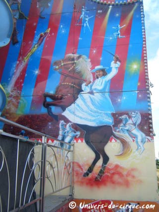 Loire-Atlantique: le King's Circus au Luna Park de Guérande